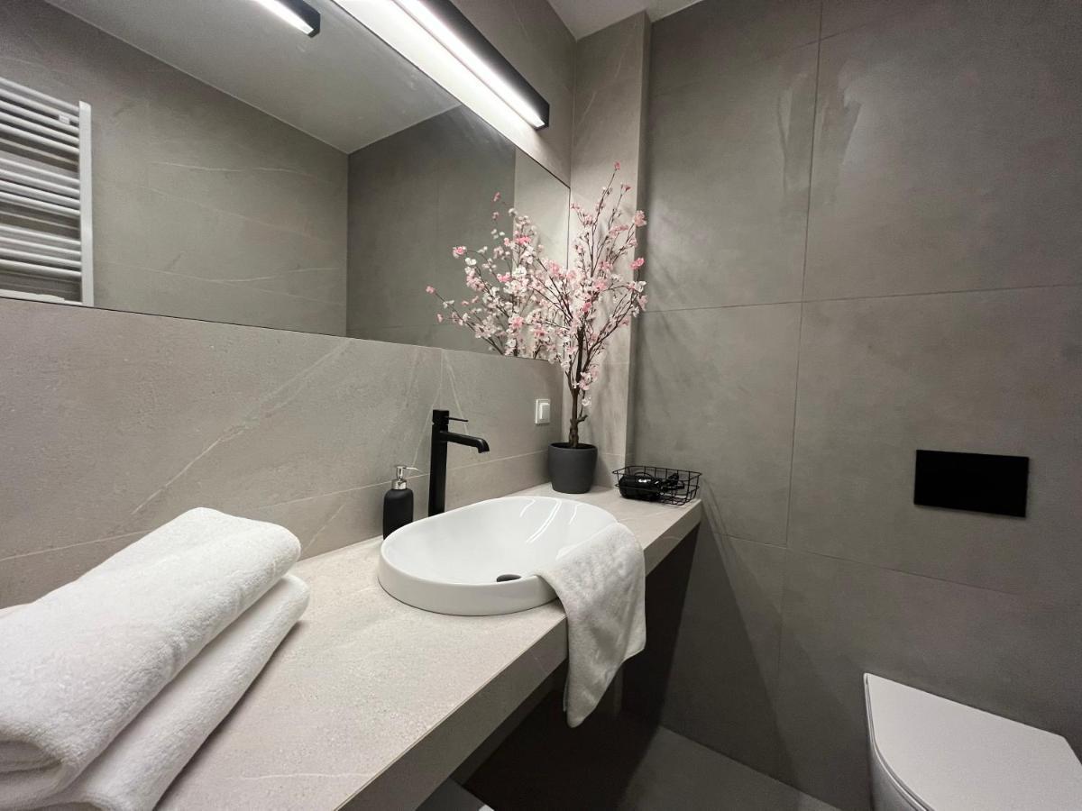 Apartament Jodlowa Residence Вроцлав Экстерьер фото